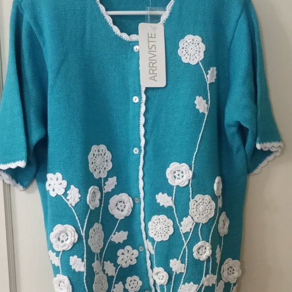 Arriviste Sweaters - Vintage NWT Arriviste Knit Cardigan with Crochet Flowers size L
